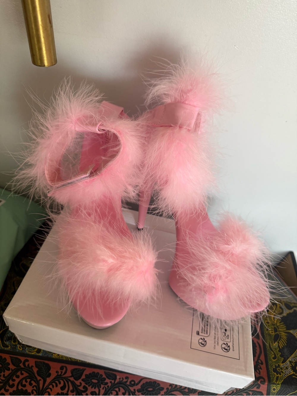 Shuzumiao Pink Feather Stiletto High Heels – Size 41 (US 10) – Sexy Party/Club